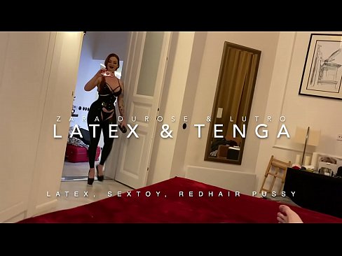 ❤️ Redheaded stepsister in latex costume yakasvirwa na stepbrother ﹏